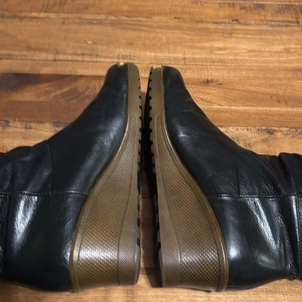 Keen wedge sample boot, black pull on